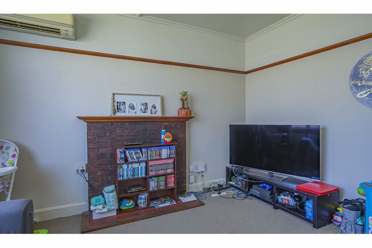 Photo of property in 15 Saint George Street, Watlington, Timaru, 7910