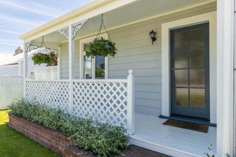 Photo of property in 131 Lemon Street, New Plymouth, 4312