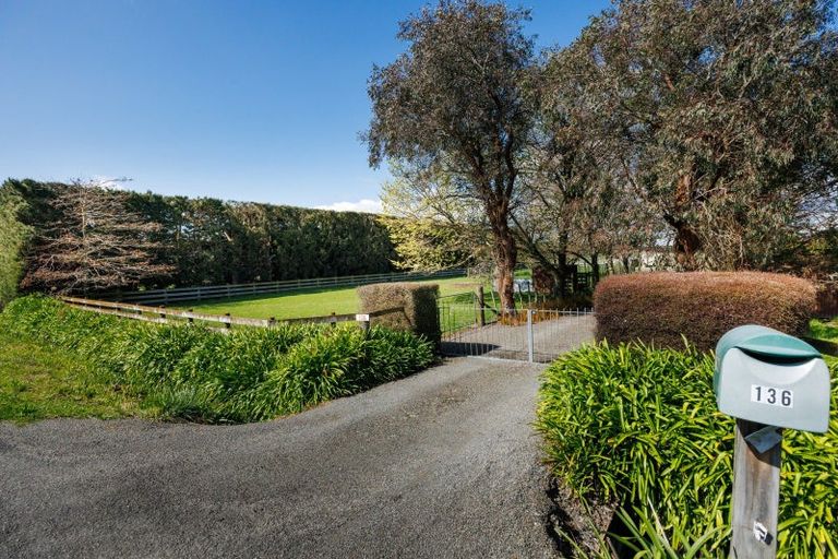 Photo of property in 136 Newbury Line, Newbury, Palmerston North, 4478