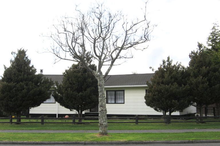 Photo of property in 46a Aquarius Drive, Kawaha Point, Rotorua, 3010