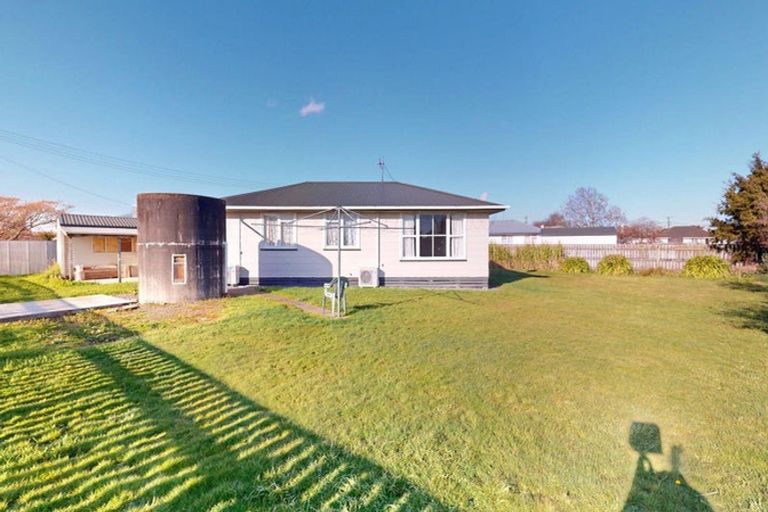 Photo of property in 33 Holland Crescent, Bulls, 4818