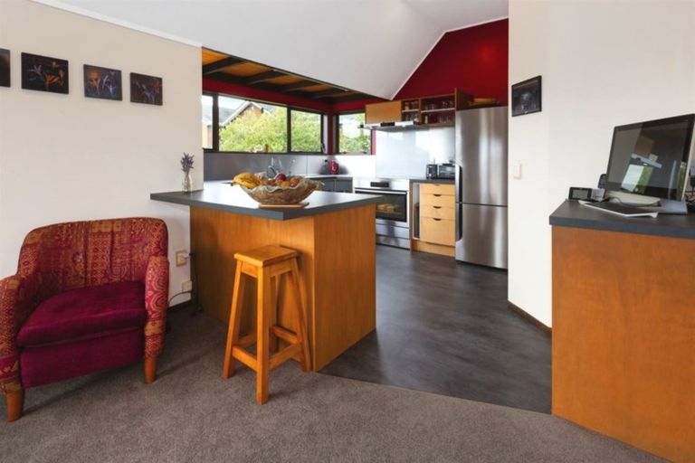 Photo of property in 9 Eclipse Lane, Whitby, Porirua, 5024