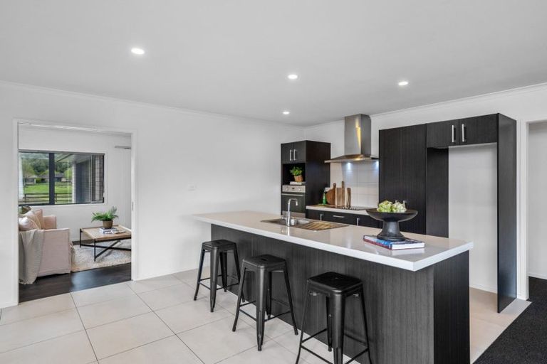 Photo of property in 8 Double Bay Road, Pyes Pa, Tauranga, 3112