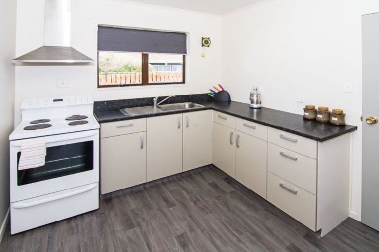 Photo of property in 4 Rewa Place, Lansdowne, Masterton, 5810