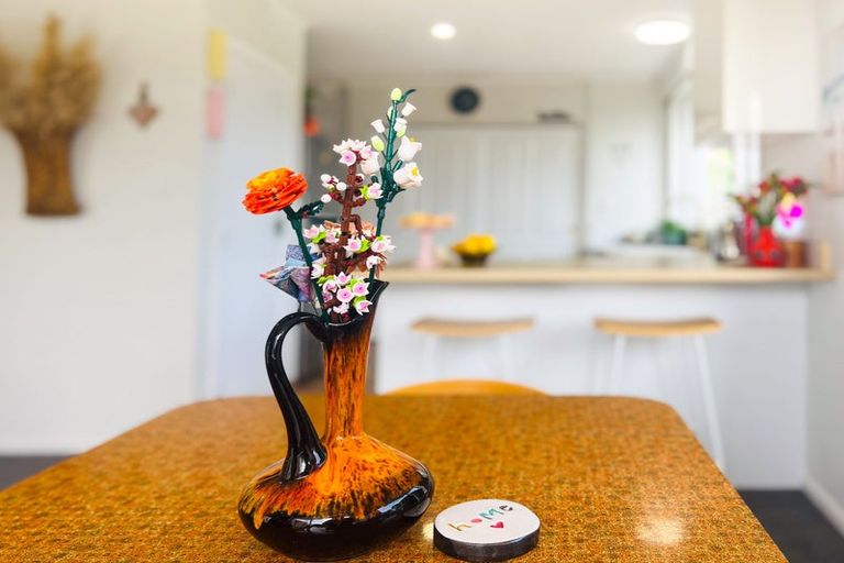 Photo of property in 18a Ngaio Road, Waikanae, 5036