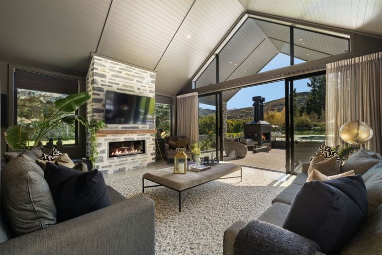 Photo of property in 35a Old School Road, Lower Shotover, Queenstown, 9371