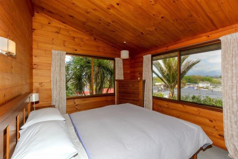 Photo of property in 6b Price Street, Westown, New Plymouth, 4310