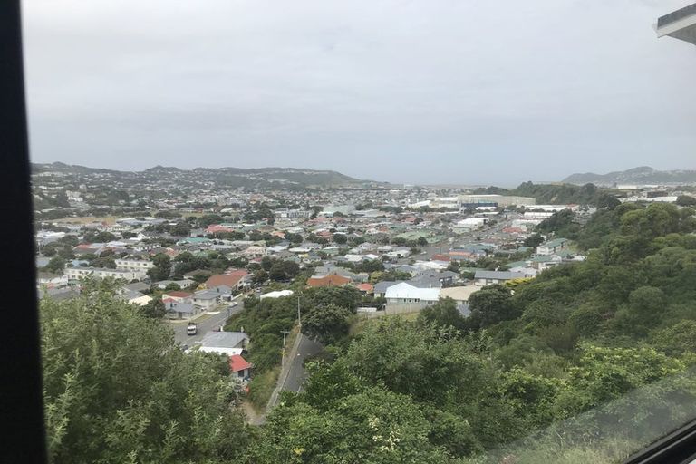 Photo of property in 30 Akaroa Drive, Maupuia, Wellington, 6022