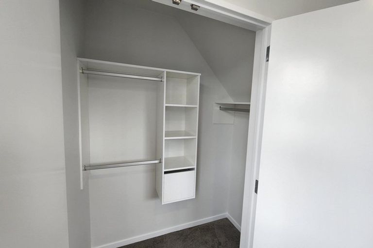 Photo of property in 3/119 Bruce Mclaren Road, Henderson, Auckland, 0612