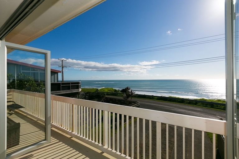 Photo of property in 1 Tiromoana Crescent, Bell Block, New Plymouth, 4312