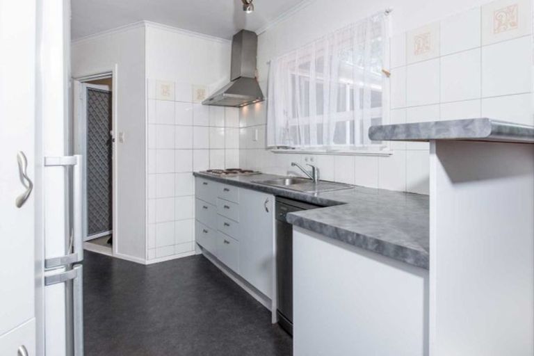 Photo of property in 6 Edgewood Way, Henderson, Auckland, 0612