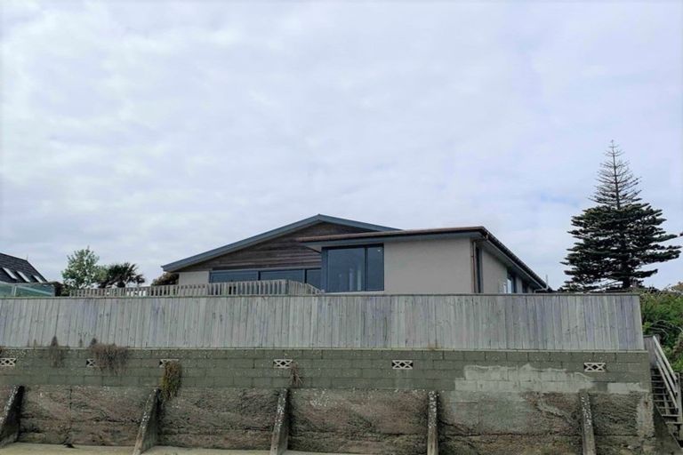 Photo of property in 62 Steyne Avenue, Plimmerton, Porirua, 5026