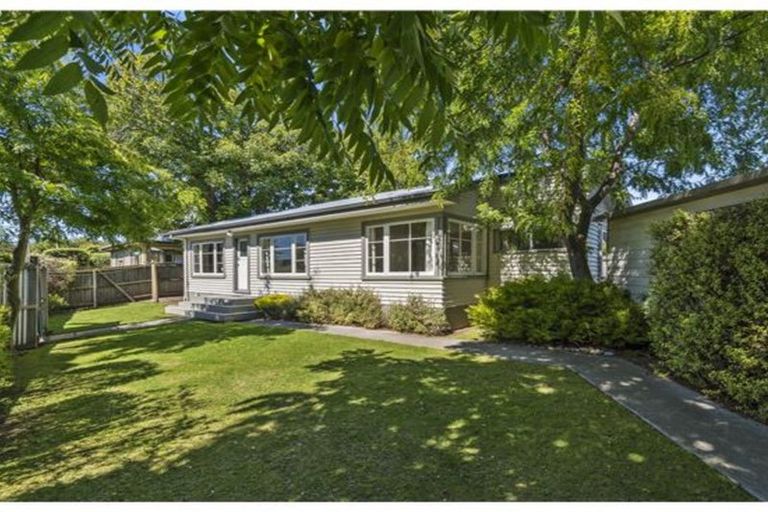 Photo of property in 32 Berwick Street, St Albans, Christchurch, 8014