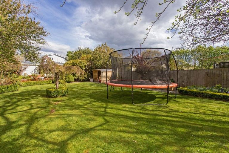 Photo of property in 497 Ilam Road, Bryndwr, Christchurch, 8052