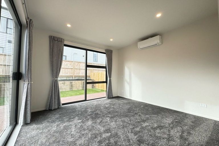 Photo of property in 105 Limestone Drive, Hobsonville, Auckland, 0616