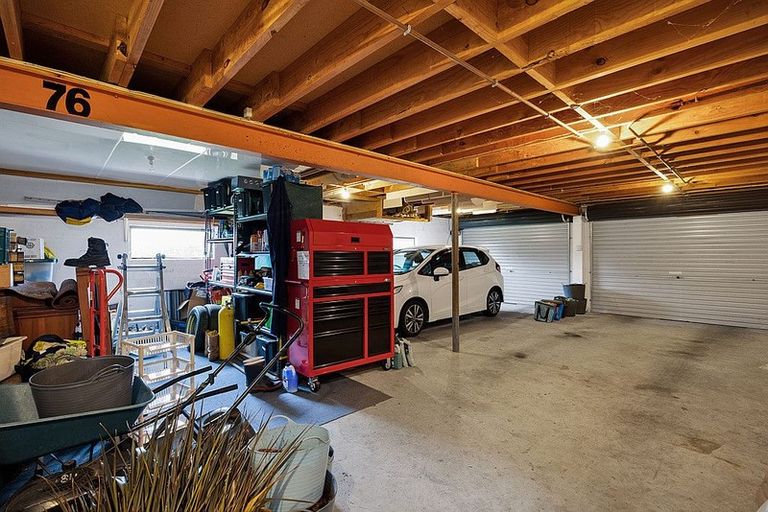 Photo of property in 20 Chartwell Drive, Eltham, 4322