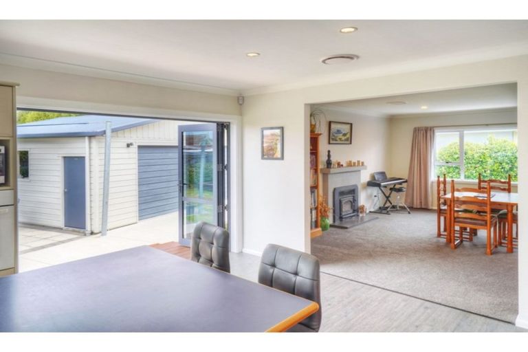 Photo of property in 133 Kendal Avenue, Burnside, Christchurch, 8053
