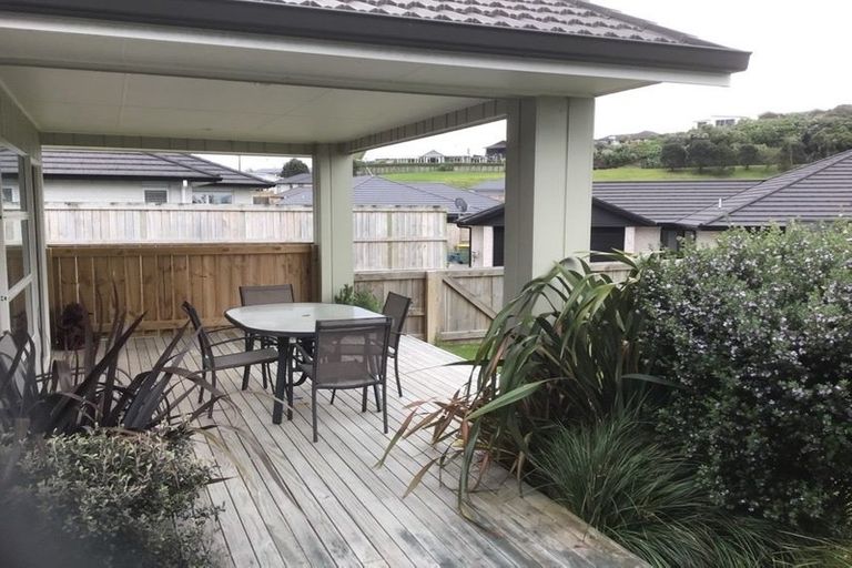 Photo of property in 33 Lynley Park Drive, Omokoroa, 3114