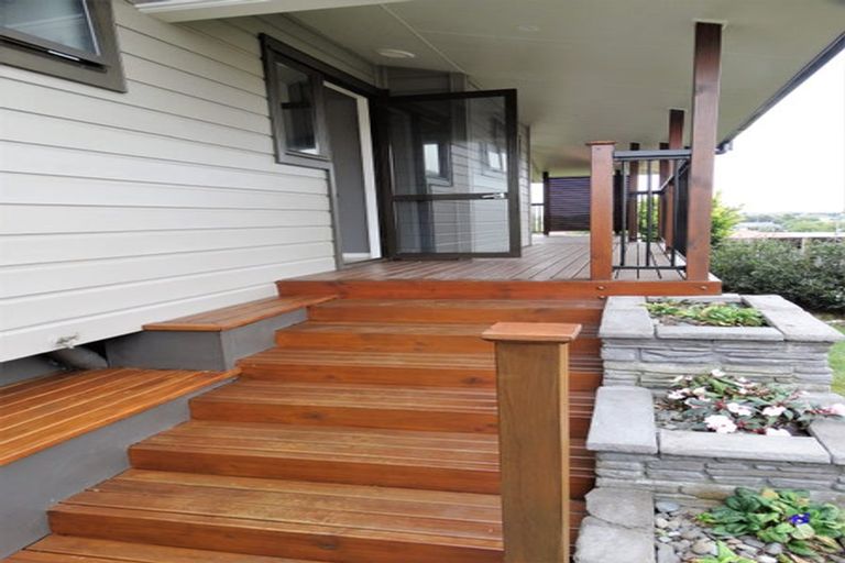 Photo of property in 32 Rosehill Place, Nawton, Hamilton, 3200