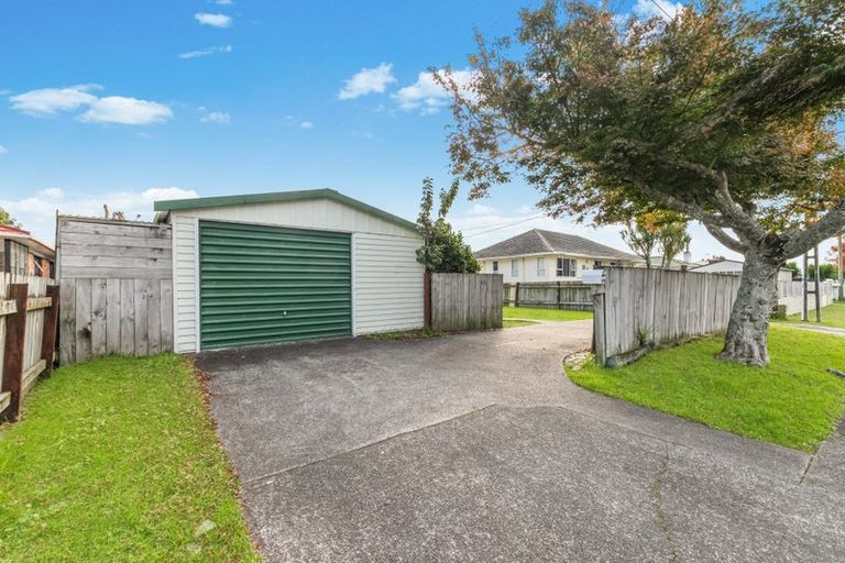 Photo of property in 1/15 Scott Road, Papakura, 2110