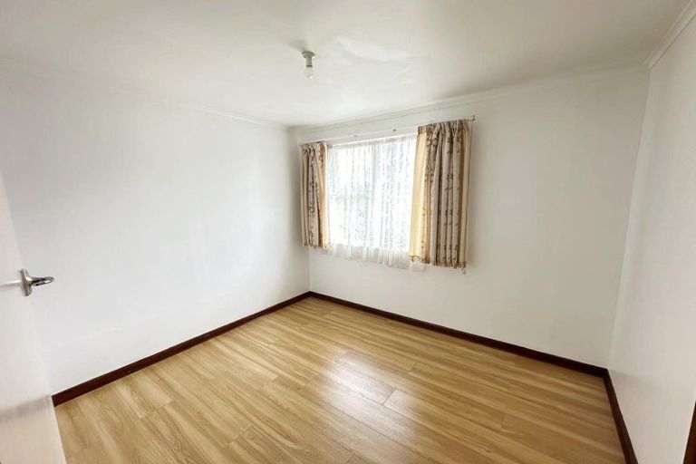 Photo of property in 1/204 Edmonton Road, Te Atatu South, Auckland, 0610