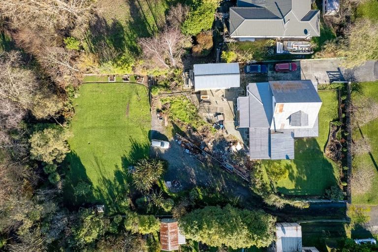 Photo of property in 19 Milne Street, Hunterville, 4730