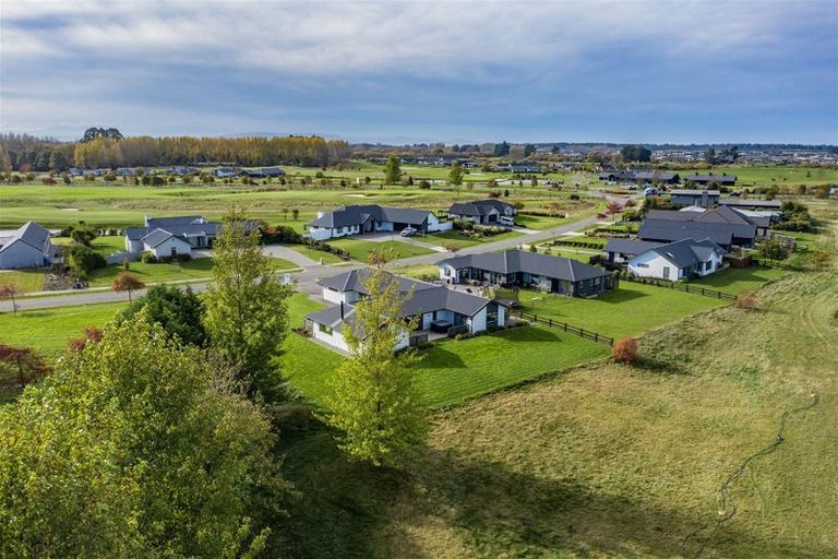 Photo of property in 8 Te Haunui Lane, Pegasus, 7612