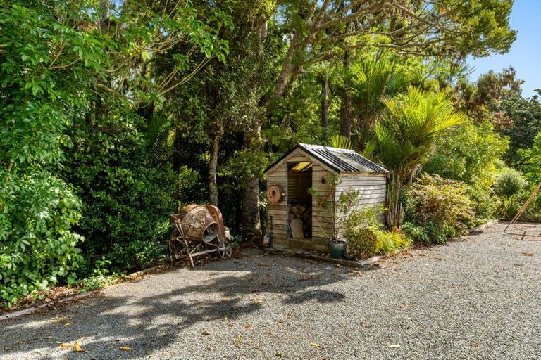 Photo of property in 2395 State Highway 1, Brynderwyn, Maungaturoto, 0587