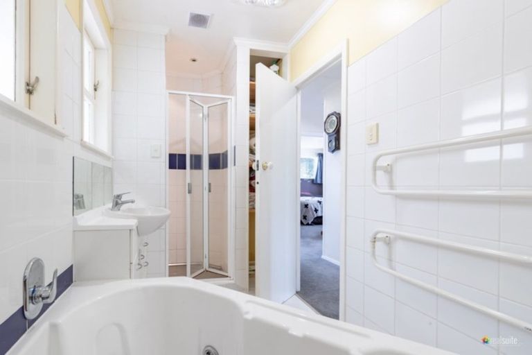 Photo of property in 3 Benge Crescent, Clouston Park, Upper Hutt, 5018