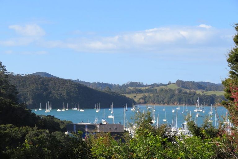 Photo of property in 8 Scoresby Street, Opua, 0200