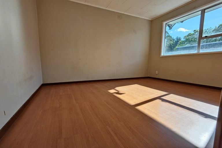 Photo of property in 31 Glennandrew Drive, Half Moon Bay, Auckland, 2012