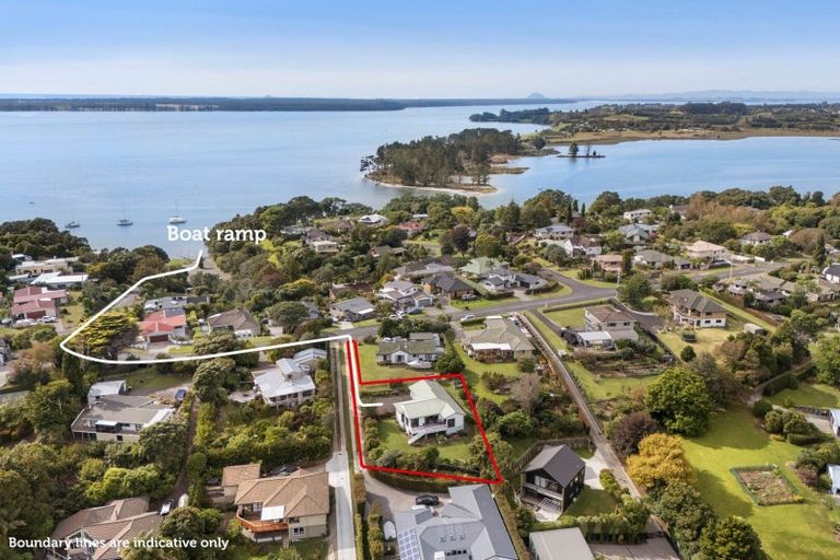 Photo of property in 251 Tanners Point Road, Tanners Point, Katikati, 3177