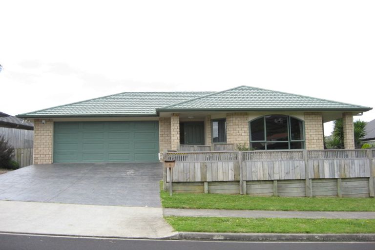 Photo of property in 6 Max Short Drive, Pukekohe, 2120
