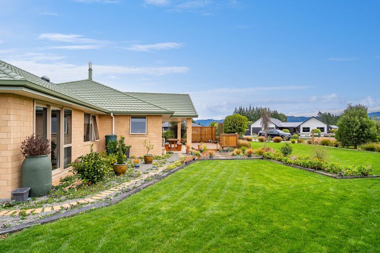 Photo of property in 24 Mill Grove, Clareville, Carterton, 5713