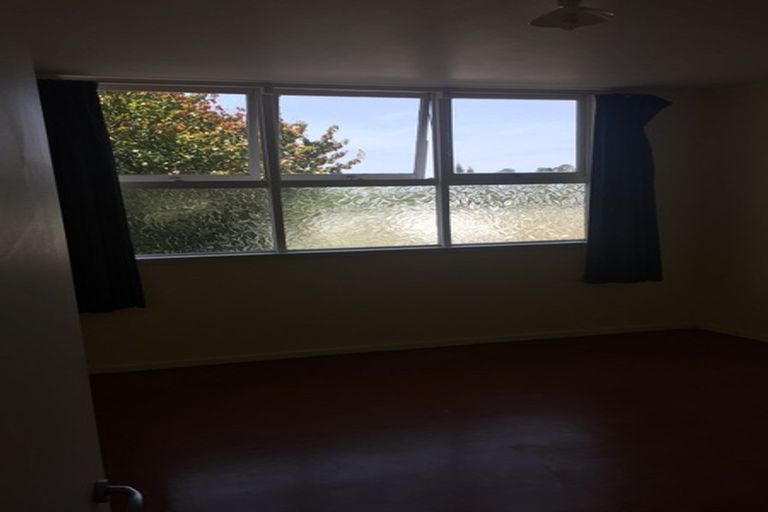 Photo of property in 1a Ogle Crescent, Te Kamo, Whangarei, 0112