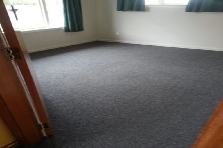 Photo of property in 8 Curletts Road, Sockburn, Christchurch, 8042