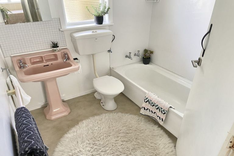 Photo of property in 78 Pembroke Road, Northland, Wellington, 6012