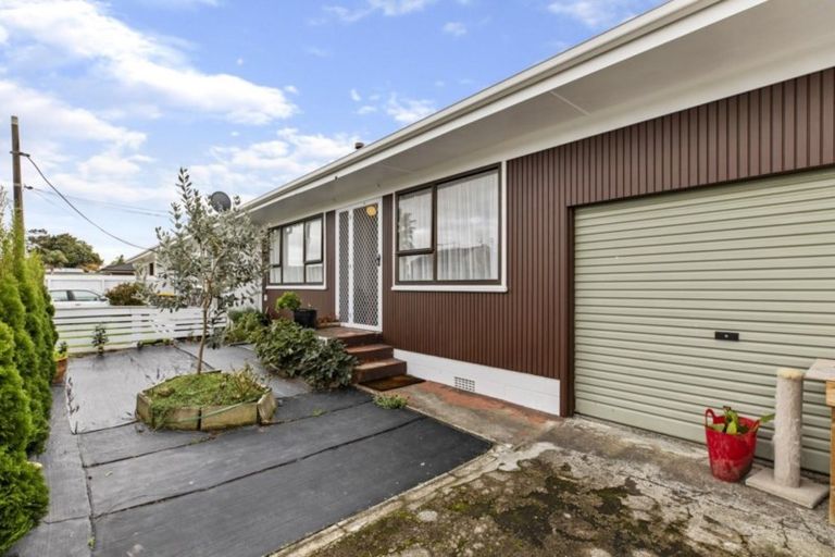 Photo of property in 2/7 Don Street, Papakura, 2110