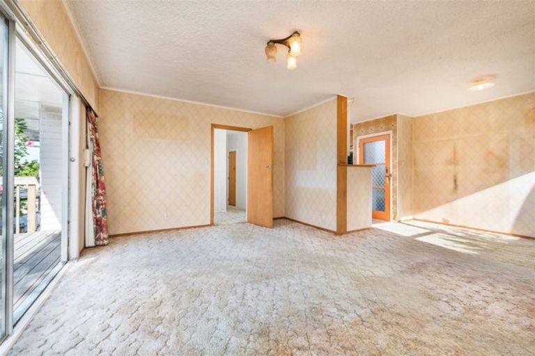 Photo of property in 15 Camelot Place, Glenfield, Auckland, 0629