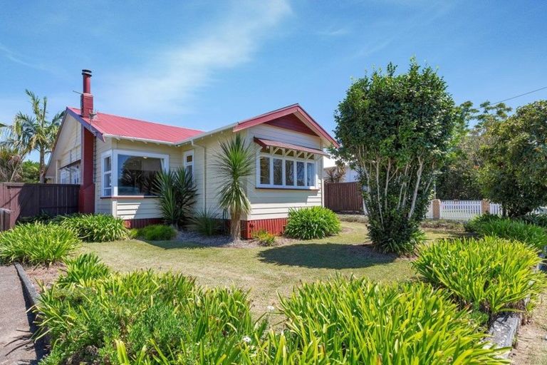 Photo of property in 8 Bernard Street, Avenues, Whangarei, 0110
