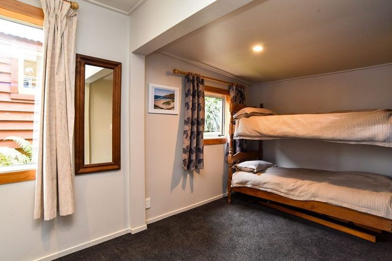 Photo of property in 3 Bacon Street, Broad Bay, Dunedin, 9014