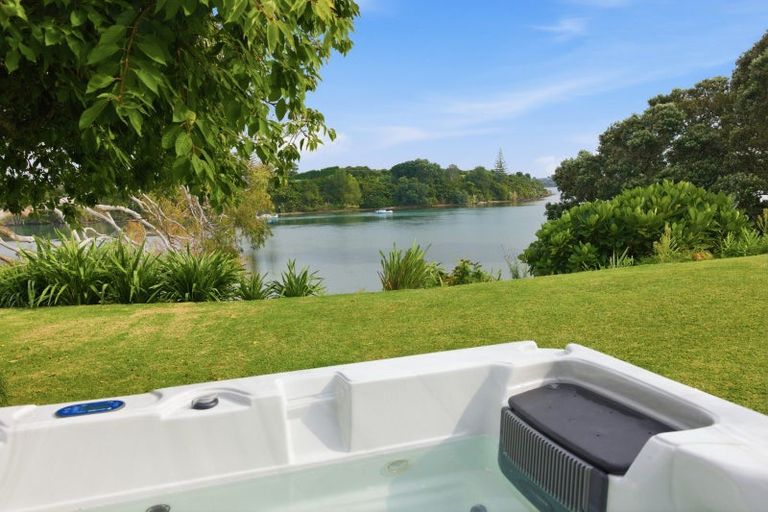 Photo of property in 11 Fairlie Grove, Te Puna, Tauranga, 3174