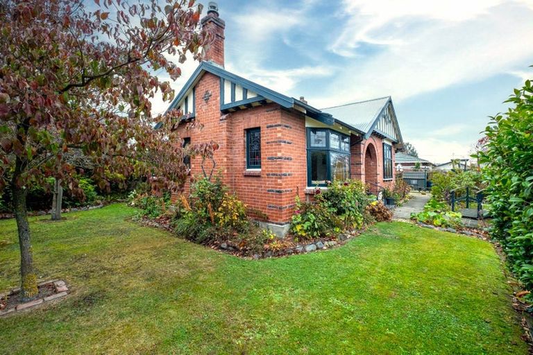 Photo of property in 16 Wood Street, Temuka, 7920