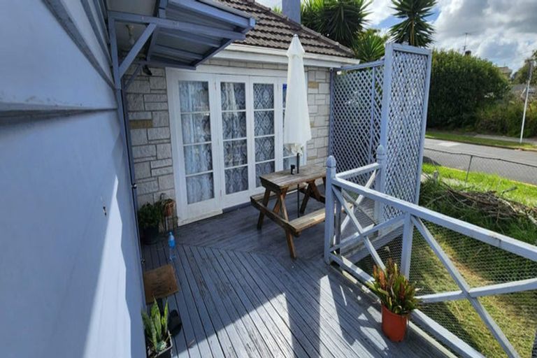 Photo of property in 273 Puhinui Road, Papatoetoe, Auckland, 2025