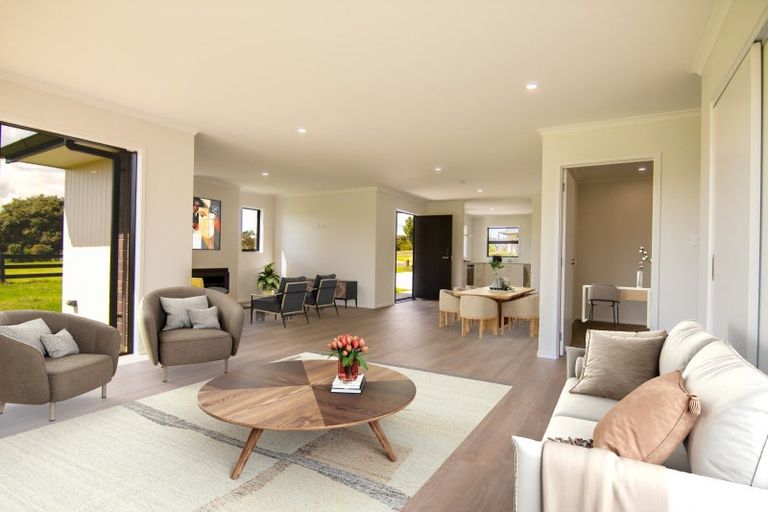 Photo of property in 73 Tahuna Minhinnick Drive, Glenbrook, 2681