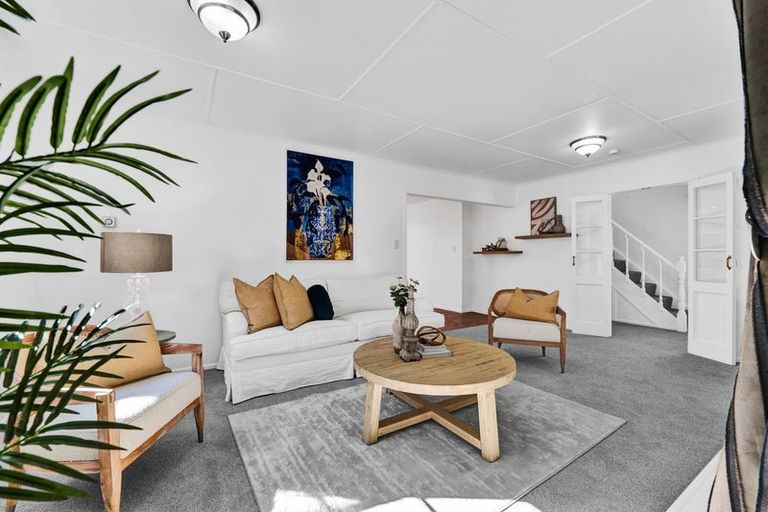 Photo of property in 27 Saxton Road, Upper Vogeltown, New Plymouth, 4310