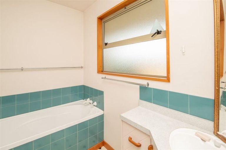 Photo of property in 23 Middleton Road, Upper Riccarton, Christchurch, 8041