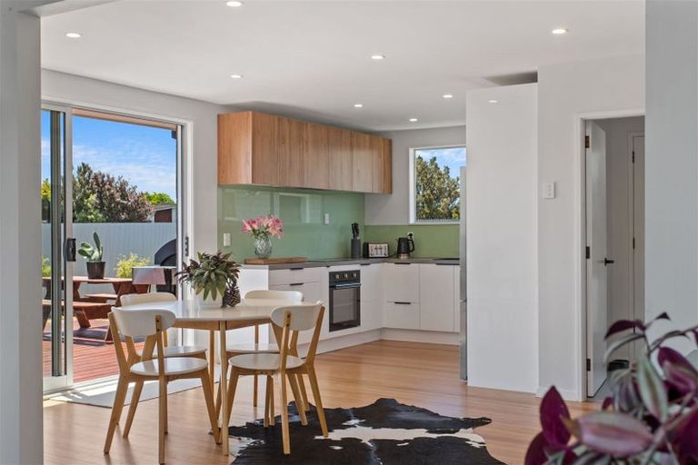 Photo of property in 65 Johns Road, Rangiora, 7400