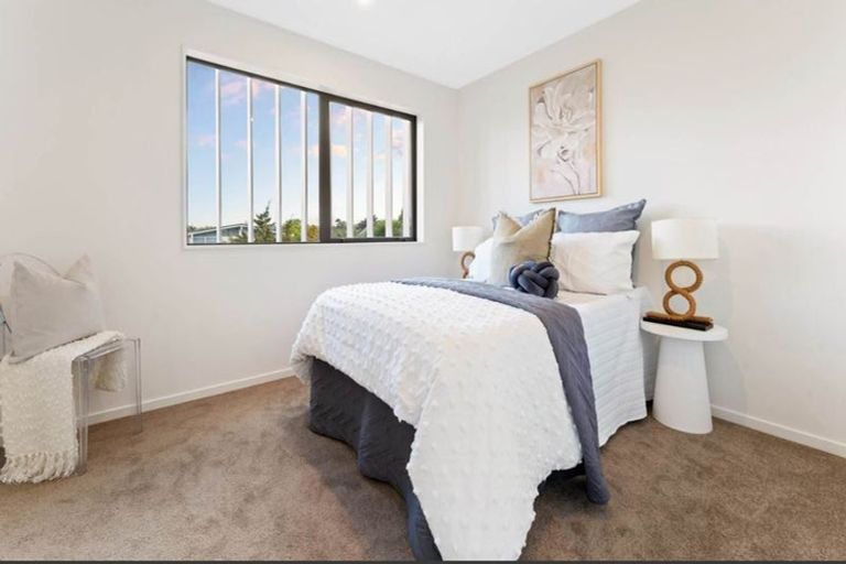 Photo of property in 17e Tabitha Crescent, Henderson, Auckland, 0612