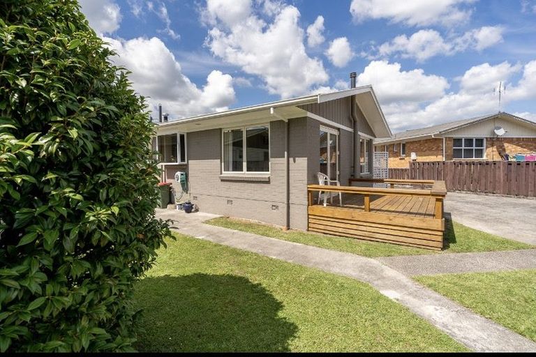 Photo of property in 43 Lewis Street, Glenview, Hamilton, 3206